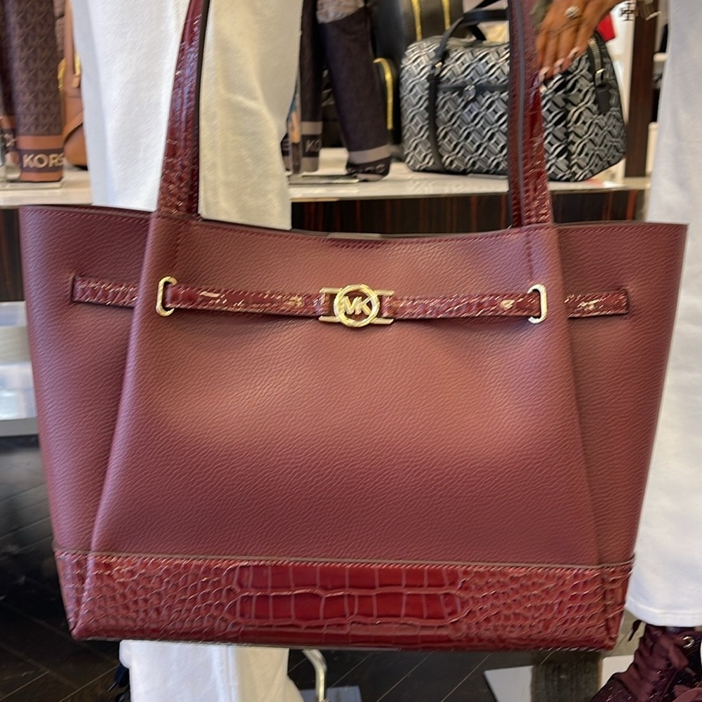 MICHAEL KORS
Reed Large Leather Belted Satchel Shoulder Tote Handbag 
Oxblood - Picture 3 of 16